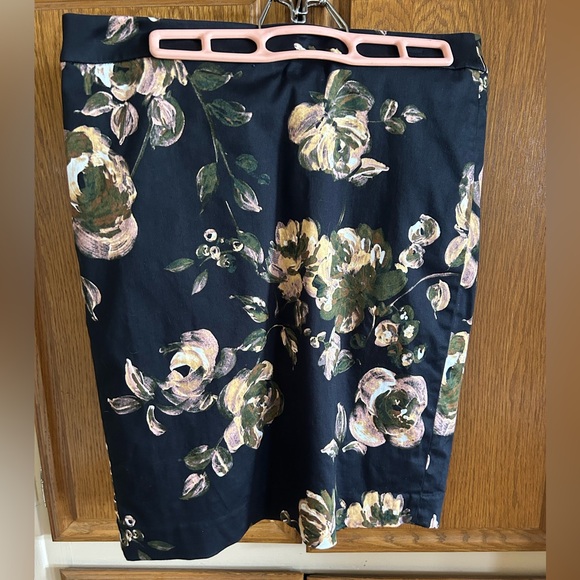 J. Crew Dresses & Skirts - J Crew Black Floral Pencil Skirt - Pink & Olive Print